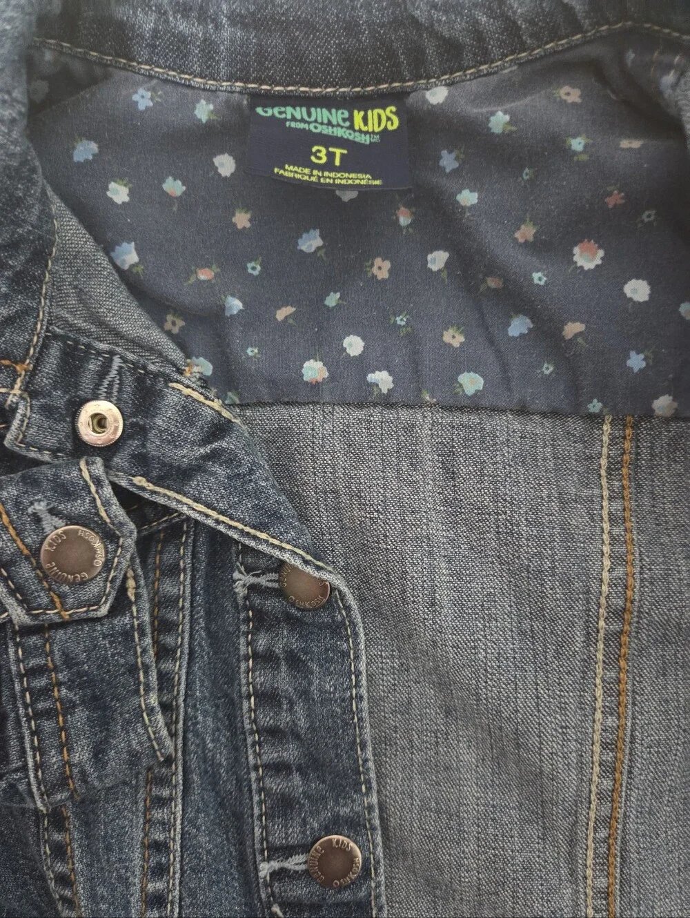 OshKosh Genuine Kids Toddler Girl Blue Denim Jacket .  3T